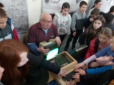 40 години от представянето на първия компютър в Троян 4