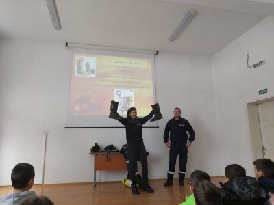 Професия ПОЖАРНИКАР 3